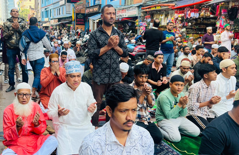 কেন্দ্রীয় কর্মসূচির অংশ হিসেবে মহানগর বিএনপির থানা ও ওয়ার্ড পর্যায়ে দোয়া মাহফিল অনুষ্ঠিত