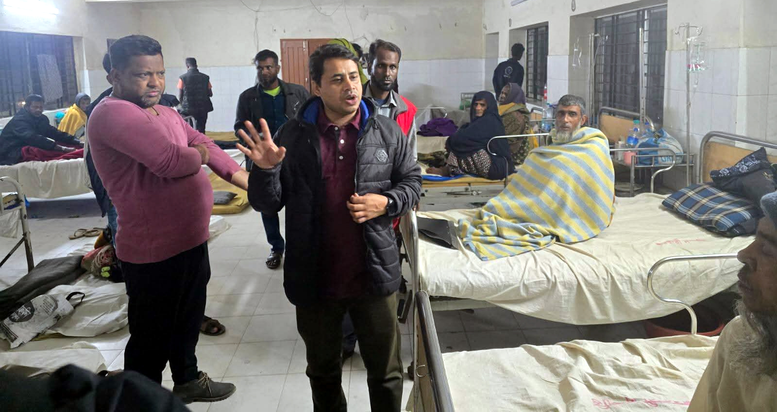 মধ্যরাতে গোয়াইনঘাট উপজেলা স্বাস্থ্য কমপ্লেক্সে ইউএনও’র আকস্মিক পরিদর্শন