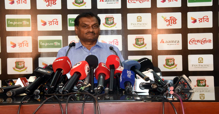 বিপিএল: স্বস্তির বদলে চাপে বিসিবি