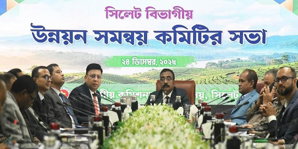 নতুন বাংলাদেশ বিনির্মাণে পুরনো সংস্কৃতি থেকে বের হতে হবে: বিভাগীয় কমিশনার