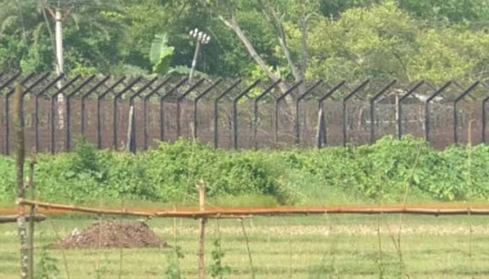 কোম্পানীগঞ্জ সীমান্তে বিজিবির ওপর হামলা, নিয়ন্ত্রণে ফাঁকা গু লি