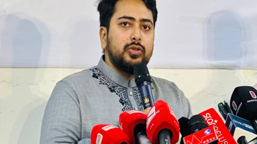 ফ্যামিলি কার্ডের নামে ভোট কেনার কৌশল অবলম্বন করা হচ্ছে: নাহিদ ইসলাম