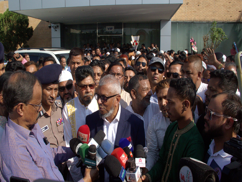 বিমানবন্দরে প্রবাসীদের হয়রানী বন্ধের উদ্যোগ নেওয়া হবে