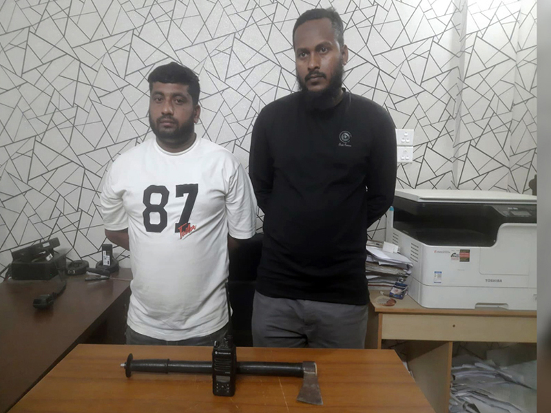 সিলেটে পুলিশের ওয়াকিটকি ও কুড়ালসহ আটক ২: এসআই কামরুল ক্লোজড