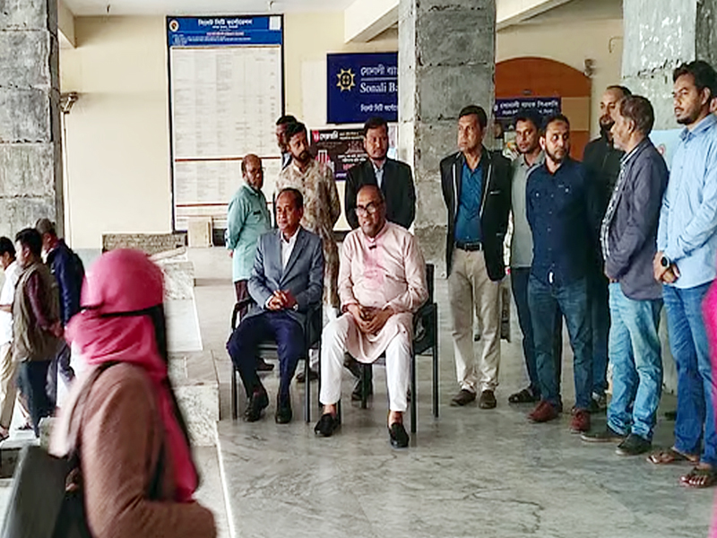 পাহাড়সম চ্যালেঞ্জে নতুন প্রশাসক