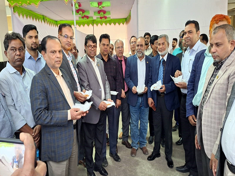 জালালাবাদ গ্যাস অফিসে পালিত হলো পিঠা উৎসব