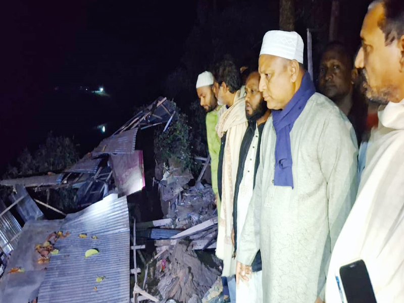 খবর শুনেই মধ্যরাতে ঘটনাস্থলে এমপি এমরান চৌধুরী