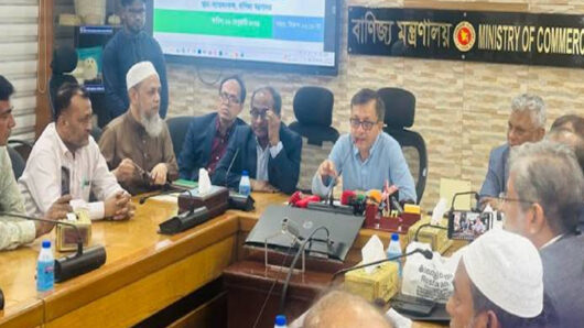 ভোক্তা পর্যায়ে এলপিজির দাম গহনীয় রাখতে নজরদারি বাড়ানো হবে : বাণিজ্যমন্ত্রী মুক্তাদির