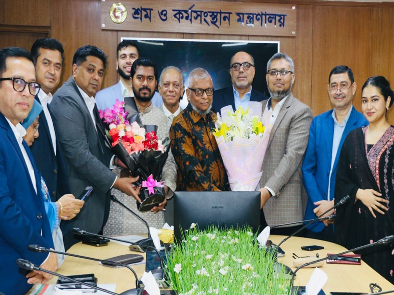 চ্যালেঞ্জ মোকাবিলায় শ্রমিক-মালিক সুসম্পর্ক অপরিহার্য: শ্রমমন্ত্রী আরিফ