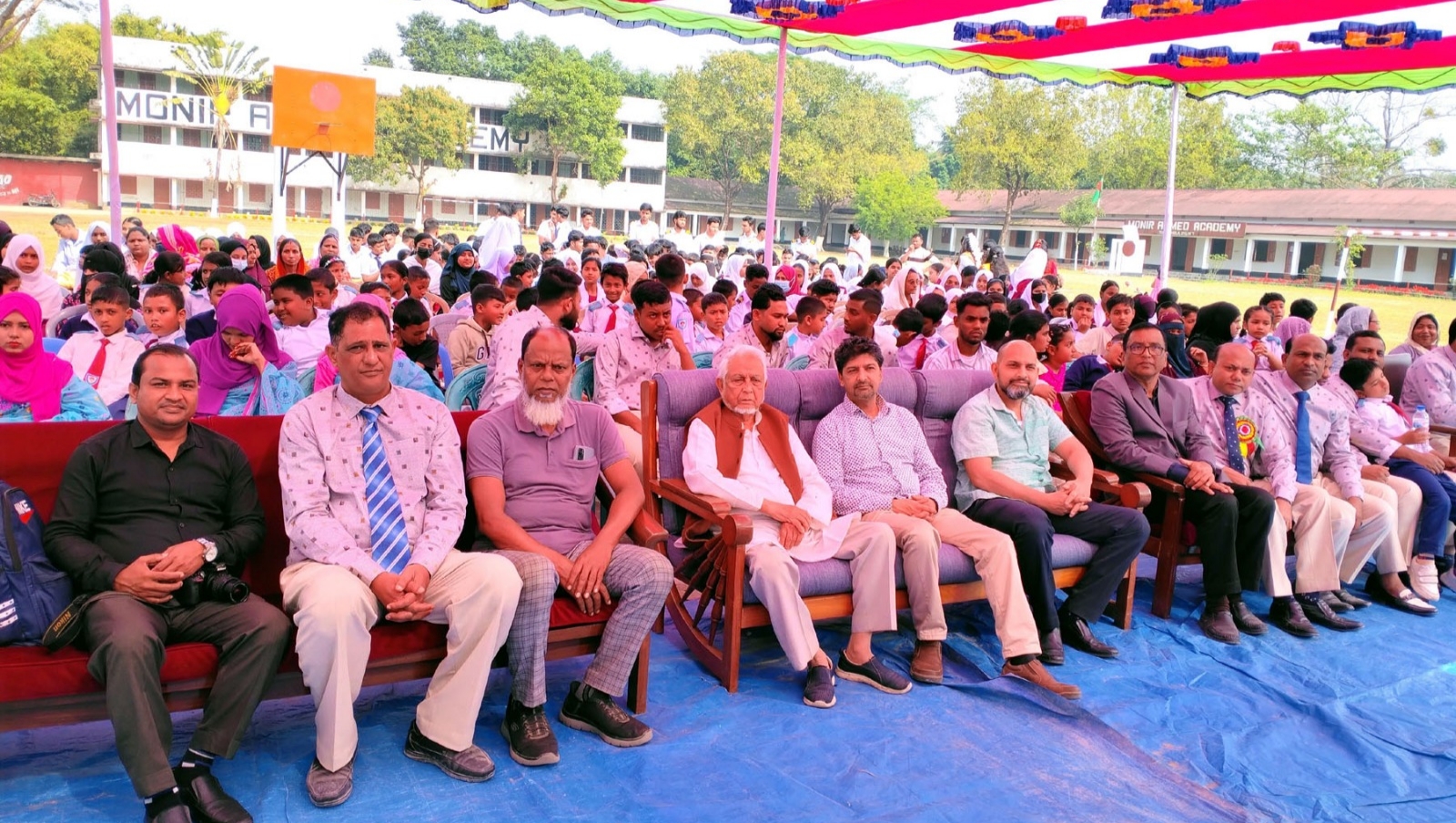 মনির আহমদ একাডেমীর বার্ষিক ক্রীড়া প্রতিযোগিতার পুরস্কার বিতরণ সম্পন্ন