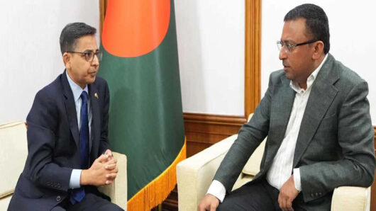 ভারতীয় হাইকমিশনার ও প্রধানমন্ত্রীর পররাষ্ট্র বিষয়ক উপদেষ্টা হুমায়ুনের বৈঠক