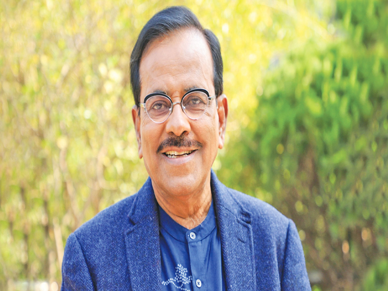 দর্শকদের স্বাধীনতা পুরস্কার উৎসর্গ করলেন হানিফ সংকেত