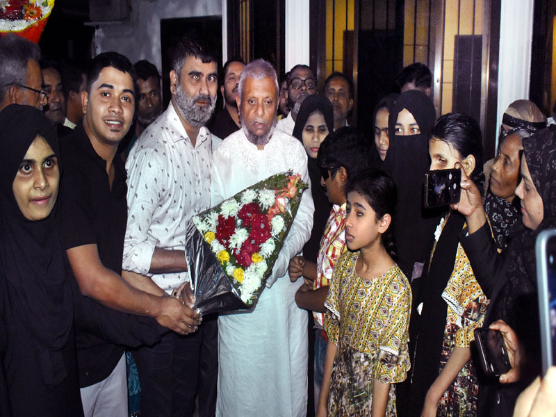 মন্ত্রী আরিফকে সাথে গ্রীন ডিসএ্যাবল্ড ফাউন্ডেশন নেতৃবৃন্দের সাক্ষাৎ