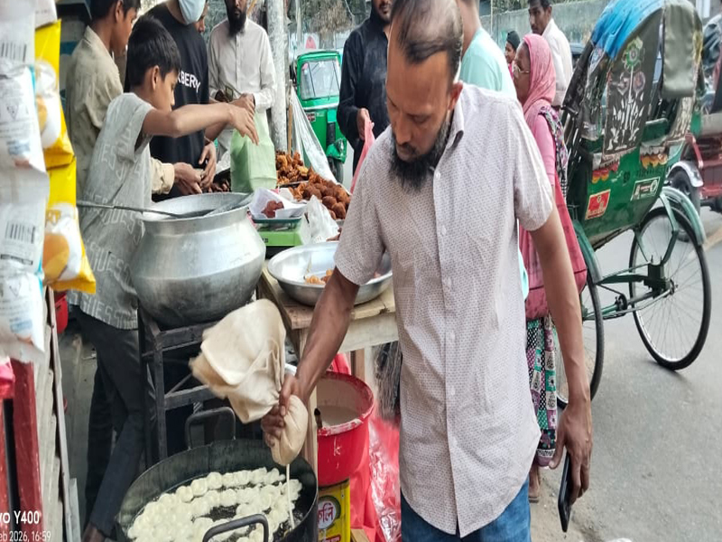 ইফতারের অনন্য স্বাদ সিলেটের ছোট মুচমুচে জিলাপি
