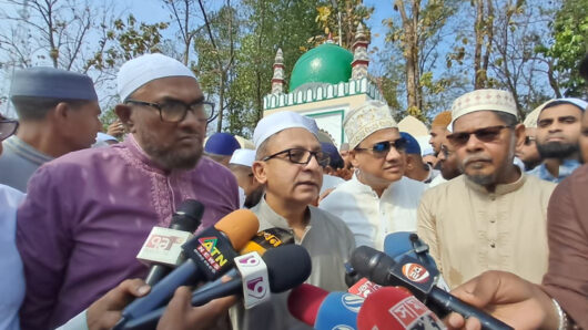 ঈদের কুশল বিনিময়কালে মন্ত্রী খন্দকার মুক্তাদির : জনগণের প্রত্যাশা পূরণে প্রতিটি নাগরিকের অধিকার নিশ্চিত করা হবে
