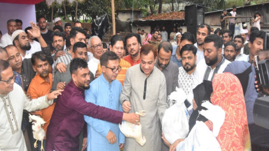 ঈদ যাত্রায় জ্বালানি মূল্য বৃদ্ধির প্রভাব পড়বে না : বাণিজ্যমন্ত্রী