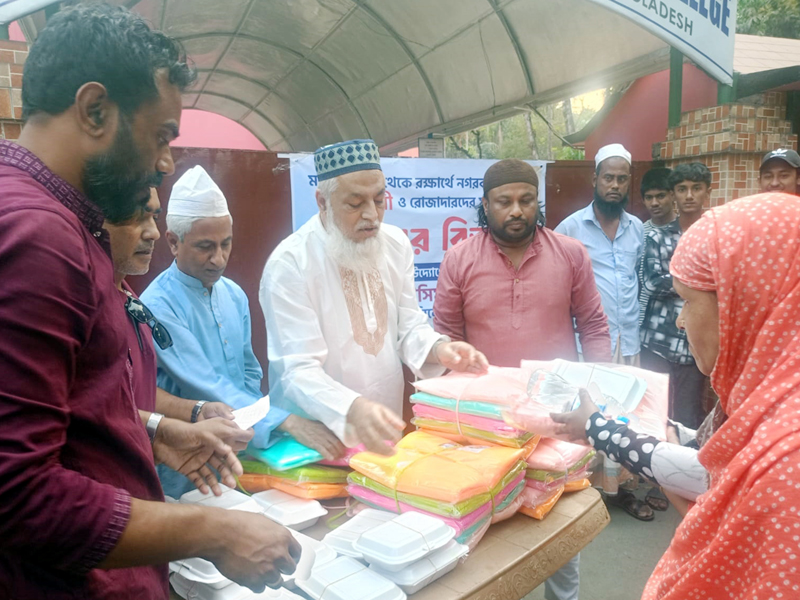 মহানগর বিএনপির নির্বাচিত সভাপতি নাসিম হোসাইনের উদ্যোগে মশারী ও ইফতার বিতরণ