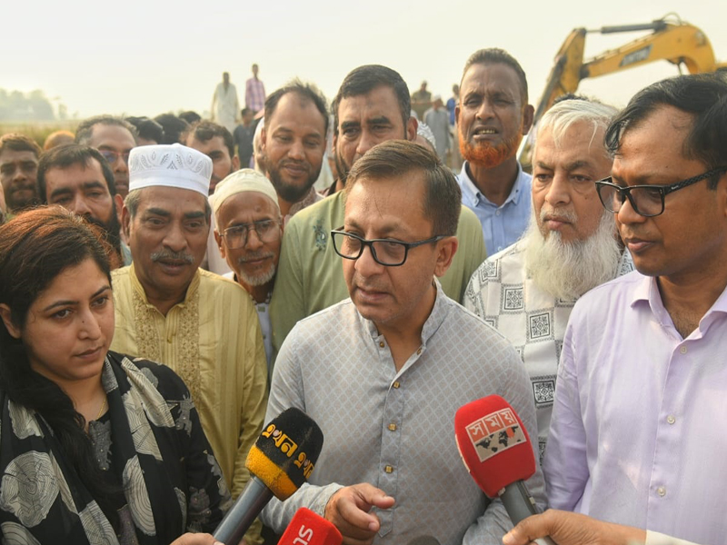 সেচ সুবিধা নিশ্চিত করার মাধ্যমে কৃষি উৎপাদন বাড়াতে সরকার বিশেষ গুরুত্ব দিচ্ছে: বাণিজ্যমন্ত্রী