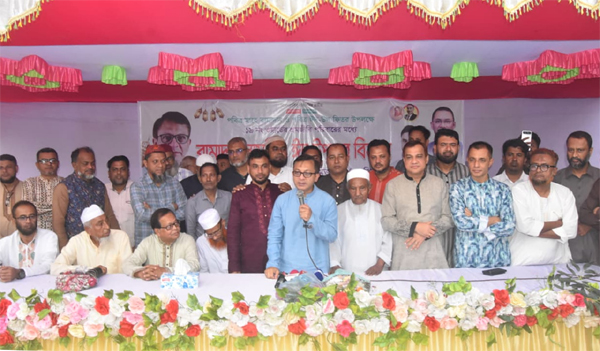 ঈদ যাত্রায় জ্বালানি মূল্য বৃদ্ধির প্রভাব পড়বে না: বাণিজ্যমন্ত্রী মুক্তাদির