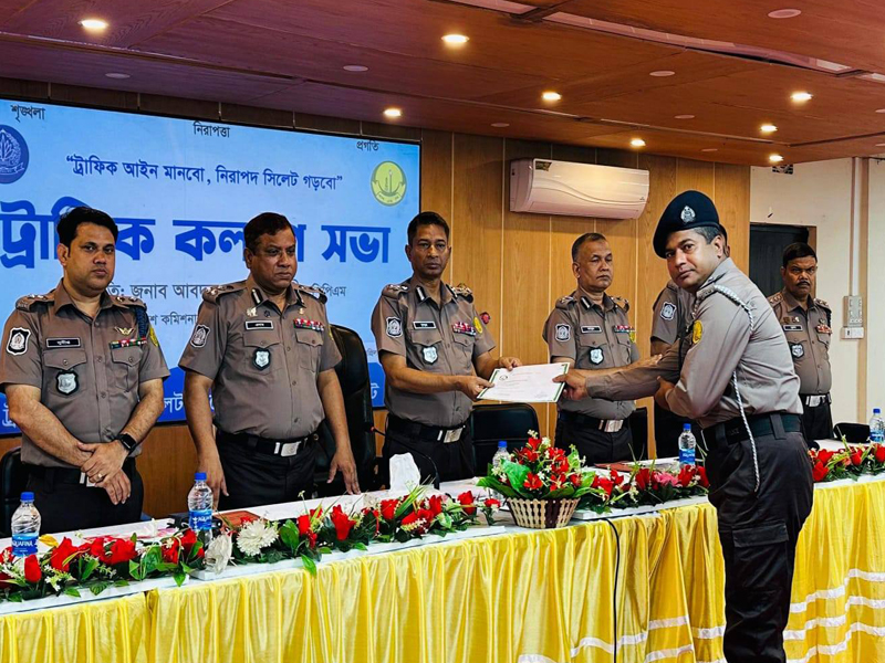 নগরবাসীকে নির্বিঘ্ন যাতায়াত উপহার দিতে হবে: এসএমপি কমিশনার