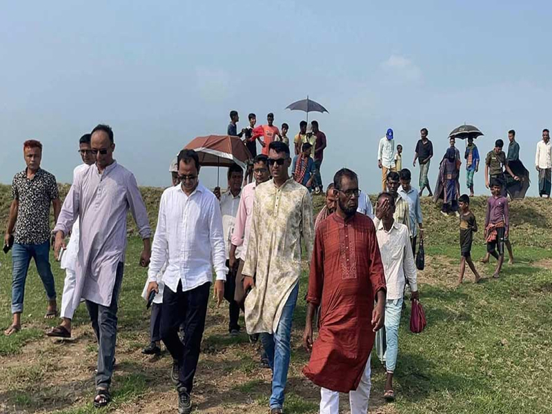 জামালগঞ্জে জলাবদ্ধ হাওর পরিদর্শনে এমপি কামরুল