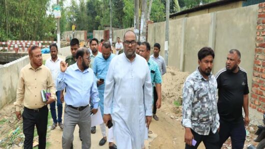 উন্নয়নকাজে স্বচ্ছতা ও মান নিশ্চিত করতে মাঠে সিসিক প্রশাসক