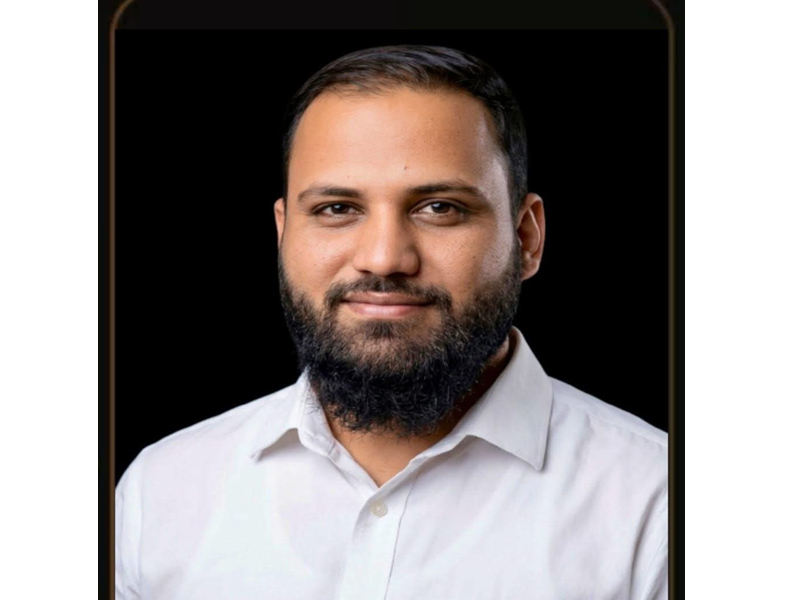 মাদ্রাসার এক শিক্ষার্থীর পড়াশোনার দায়িত্ব নিলেন ছাত্রদল নেতা মুনিম