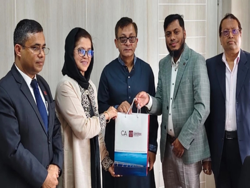 বাণিজ্য, শিল্প, পাট ও বস্ত্র মন্ত্রীর সঙ্গে আইসিএবি প্রতিনিধিদলের সাক্ষাৎ