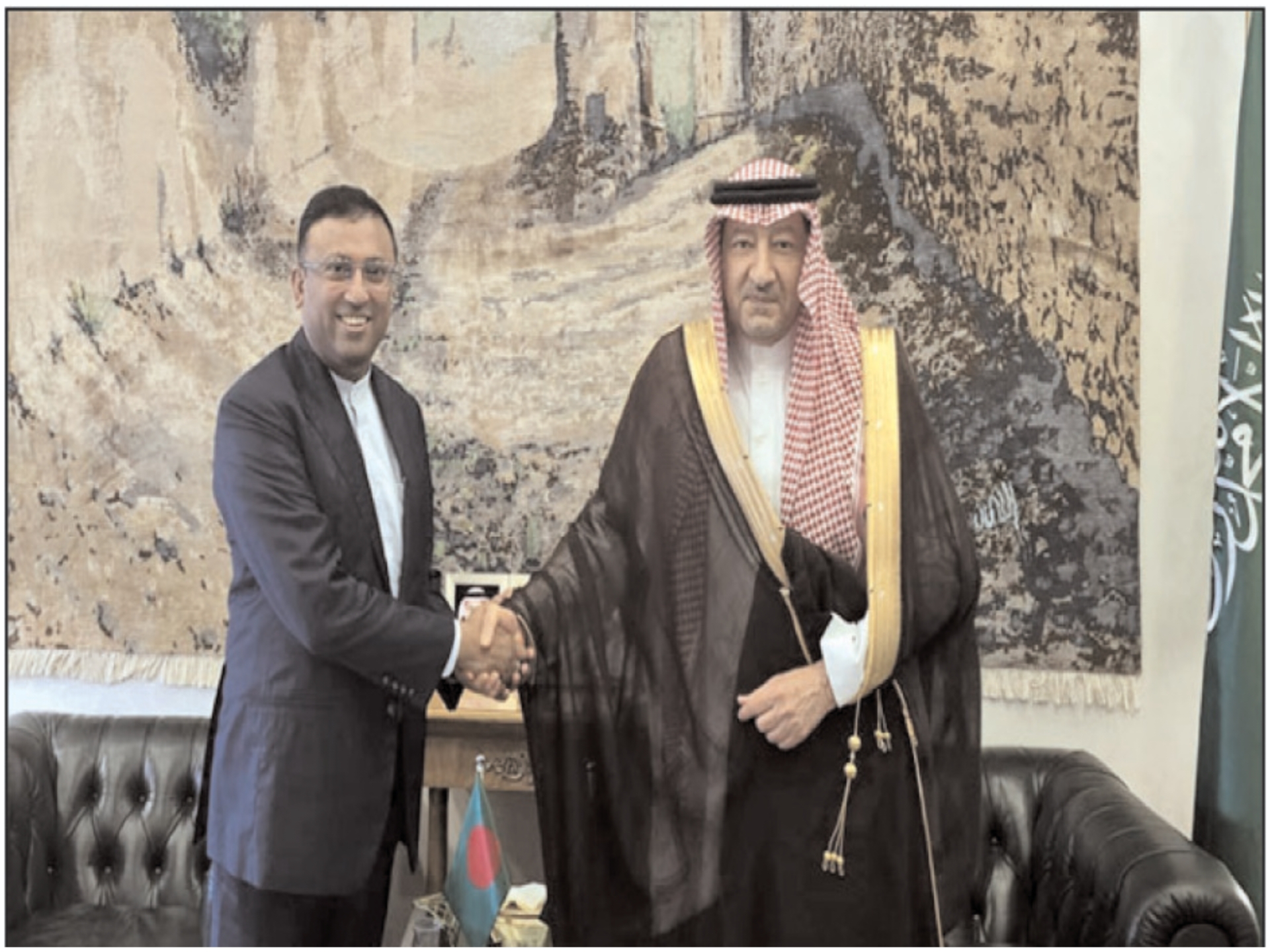 সৌদি নেতৃত্বের প্রতি ঢাকার সংহতি জ্বালানি ও অর্থনৈতিক সহযোগিতার আহŸান