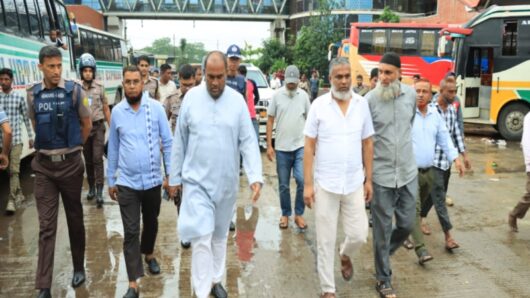 বাস টার্মিনালে পরিবহন শ্রমিকদের দুই পক্ষে রক্তক্ষয়ী সংঘর্ষ, আহত ৪