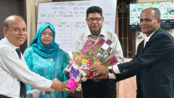 দি এইডেড হাই স্কুলের এডহক কমিটির সভাপতি হিসেবে বদরুজ্জামান সেলিমের দায়িত্ব গ্রহণ