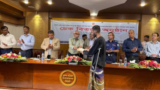 হাওরে বজ্রপাতে নিহতদের পরিবারকেও অনুদান দেওয়া হবে