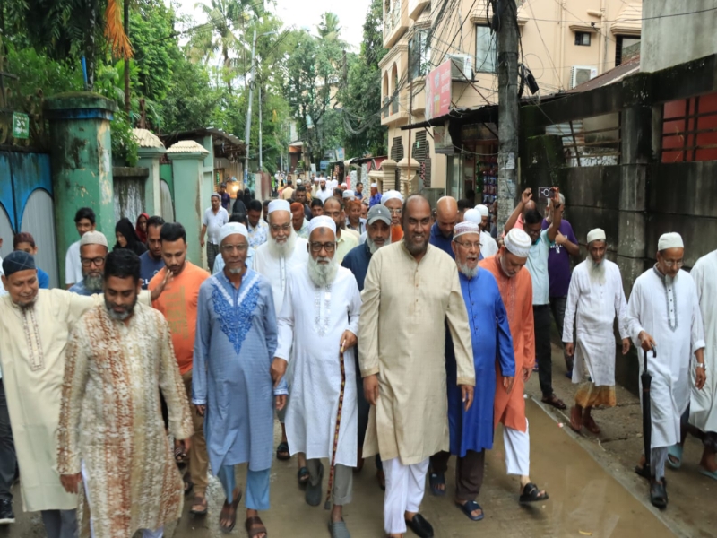 মিরাবাজার-আগপাড়া সড়কের উন্নয়নকাজ পরিদর্শনে সিসিক প্রশাসক কোরবানির ৮ ঘণ্টার মধ্যে  নগরকে বর্জ্যমুক্ত করা হবে