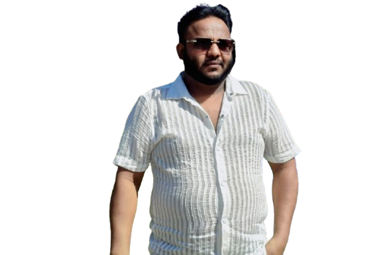 টিলাগড়ে ‘রঙ বদলানো’ সাদ্দামের  দাপট: জিম্মি মিরাপাড়াবাসী