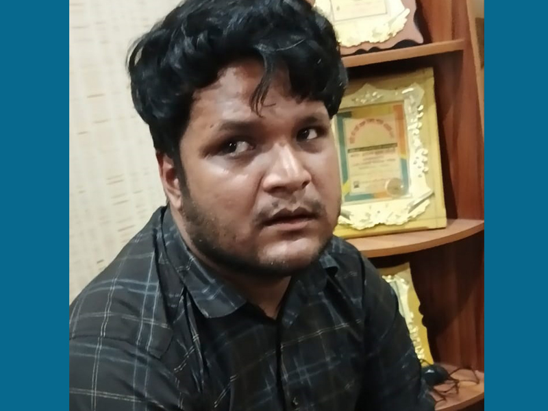 বিয়ানীবাজার থেকে প্রতারক চক্রের সদস্য আহাদকে অভিনব কায়দায় আটক
