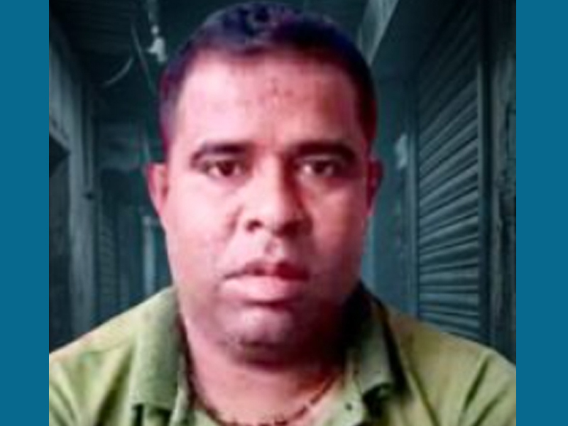 কালীঘাটে বৈধ ব্যবসার আড়ালে