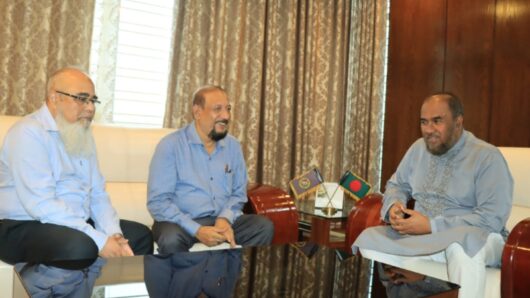 সিসিক প্রশাসকের সঙ্গে এমসি কলেজ অধ্যক্ষের সৌজন্য সাক্ষাৎ