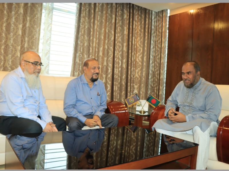 সিসিক প্রশাসকের সঙ্গে এমসি কলেজ অধ্যক্ষের সৌজন্য সাক্ষাৎ