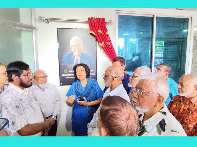 মরহুম ব্রিগেডিয়ার (অব.) আব্দুল মালিক স্মরণে স্মৃতি ফলক উন্মোচন করলেন