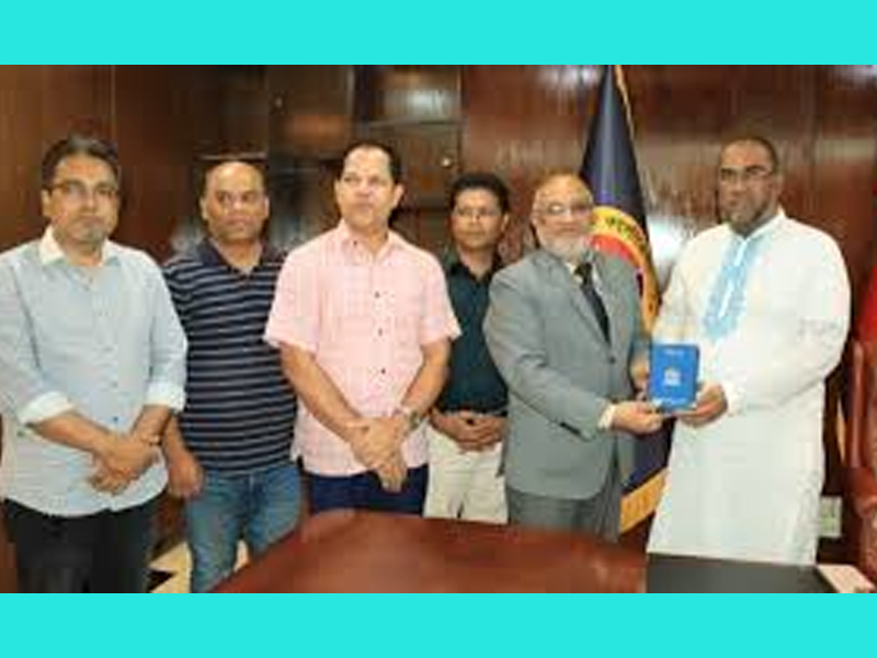 মাদানী ঈদগাহ-ইকো পার্ক সড়কের বেহাল দশা, দ্রুত সংস্কারের নির্দেশ সিসিক প্রশাসকের