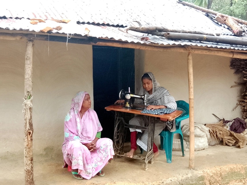 অবহেলার অন্ধকারে চারিকাটা যেখানে এখনো বেঁচে আছে প্রাচীন বাংলার ছাপ