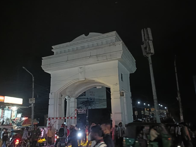 কোটি টাকার বিদ্যুৎ বিলের পরও অন্ধকারে সিলেটের গুরুত্বপূর্ণ জনপথ