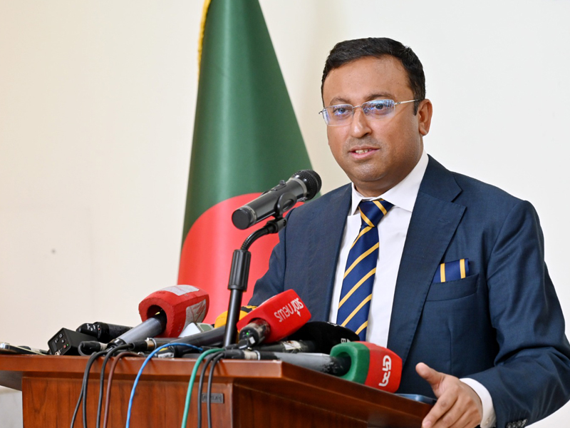 প্রধানমন্ত্রীর সৌদি সফরে বাণিজ্য ও বিনিয়োগে নতুন গতির সঞ্চার হবে : হুমায়ুন কবির