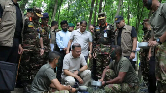 সেনাবাহিনীর গ্রীষ্মকালীন মহড়া আকস্মিক পরিদর্শন করলেন প্রধানমন্ত্রী তারেক রহমান