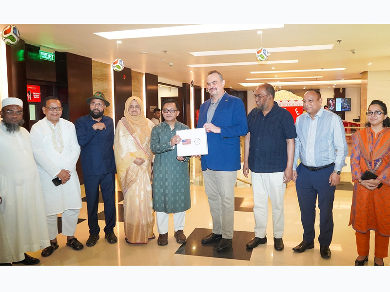 বাণিজ্য মন্ত্রীর সাথে যুক্তরাষ্ট্রের রাষ্ট্রদূতের সৌজন্য সাক্ষাৎ