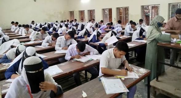 এইচএসসি: সিলেট বোর্ডে প্রথমদিনে অনুপস্থিত ১১২৭ জন