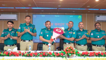 শৃঙ্খলা-পেশাদারিত্বে ছাড় নয় জনসেবার মান বাড়ানোর নির্দেশ : এসএমপি কমিশনার