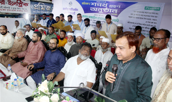 আখালিয়া নবাবী মসজিদ এলাকার ব্যবসায়ী সমিতির অভিষেক ও শপথ গ্রহণ সম্পন্ন