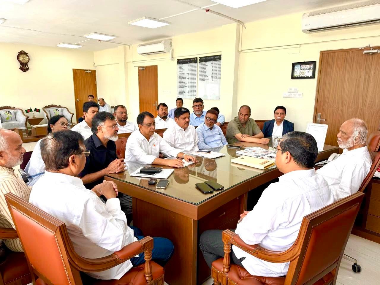 সিটি করপোরেশনের প্রশাসকদের সঙ্গে স্থানীয় সরকার মন্ত্রীর মতবিনিময়