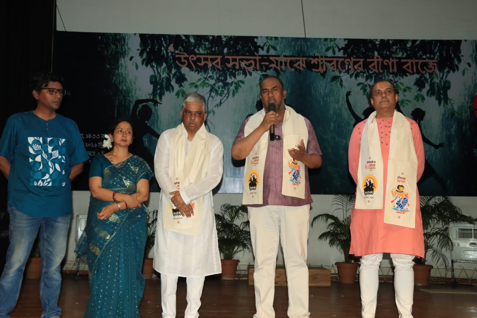 নৃত্যশৈলীর সাংস্কৃতিক অনুষ্ঠানে সিসিক প্রশাসক মানবিক সমাজ গঠনে সংস্কৃতিচর্চাকে আরও বিস্তৃত করতে হবে: কাইয়ুম চৌধুরী